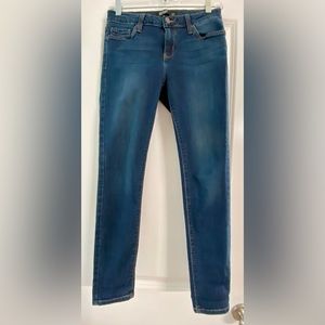 EUC Just Black brand skinny jeans, size 26 Petite